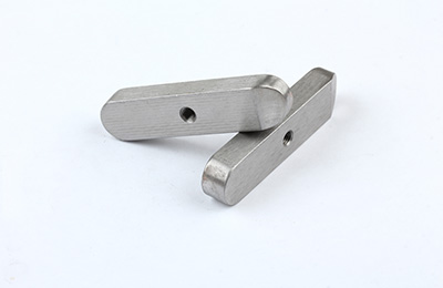 不銹鋼2CR13 兩頭圓按圖定制打孔平鍵、鍵銷(xiāo)